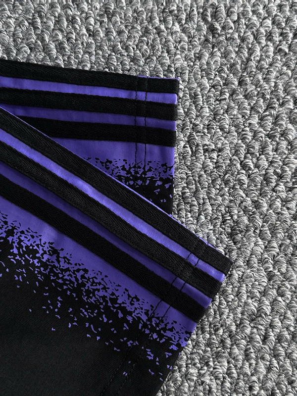 ブランドTシャツ角部分ディテール